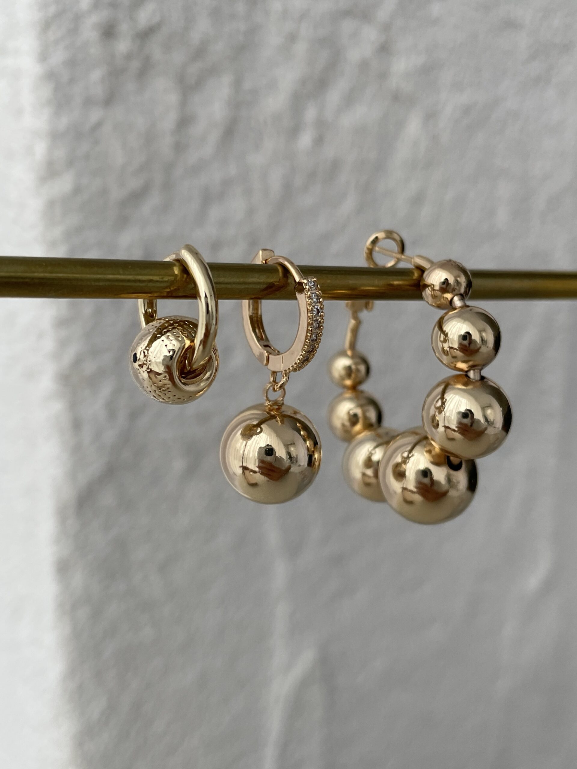 img_6626 Özel Seri Gold Üçlü Top Küpe Seti