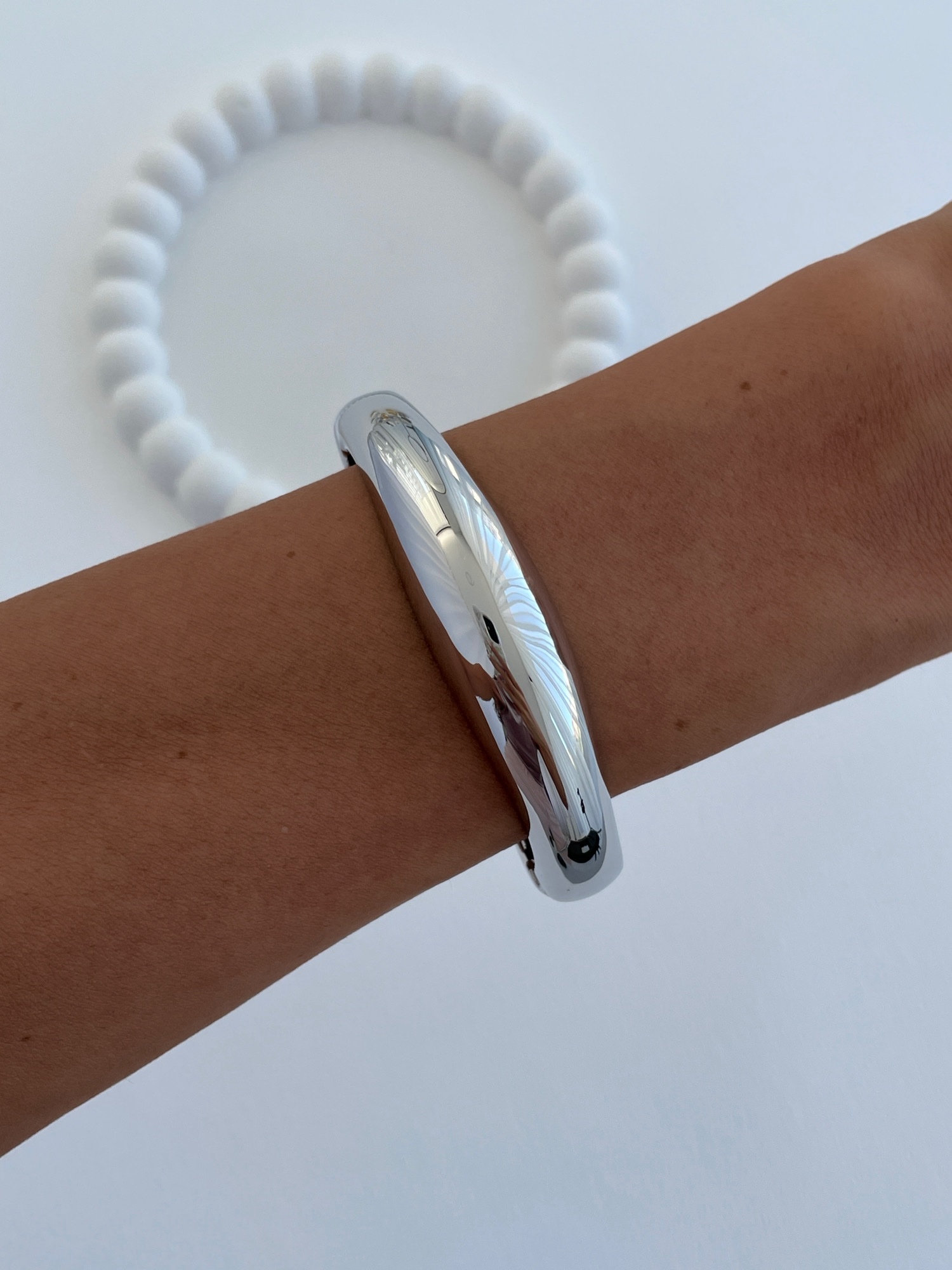 img_6847 Özel Seri Üst Kısmı Bombeli Gümüş Kelepçe Bileklik