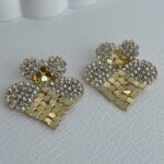 Özel Seri Zirkon Taşlı Pul Detay Gold Kalp Küpe