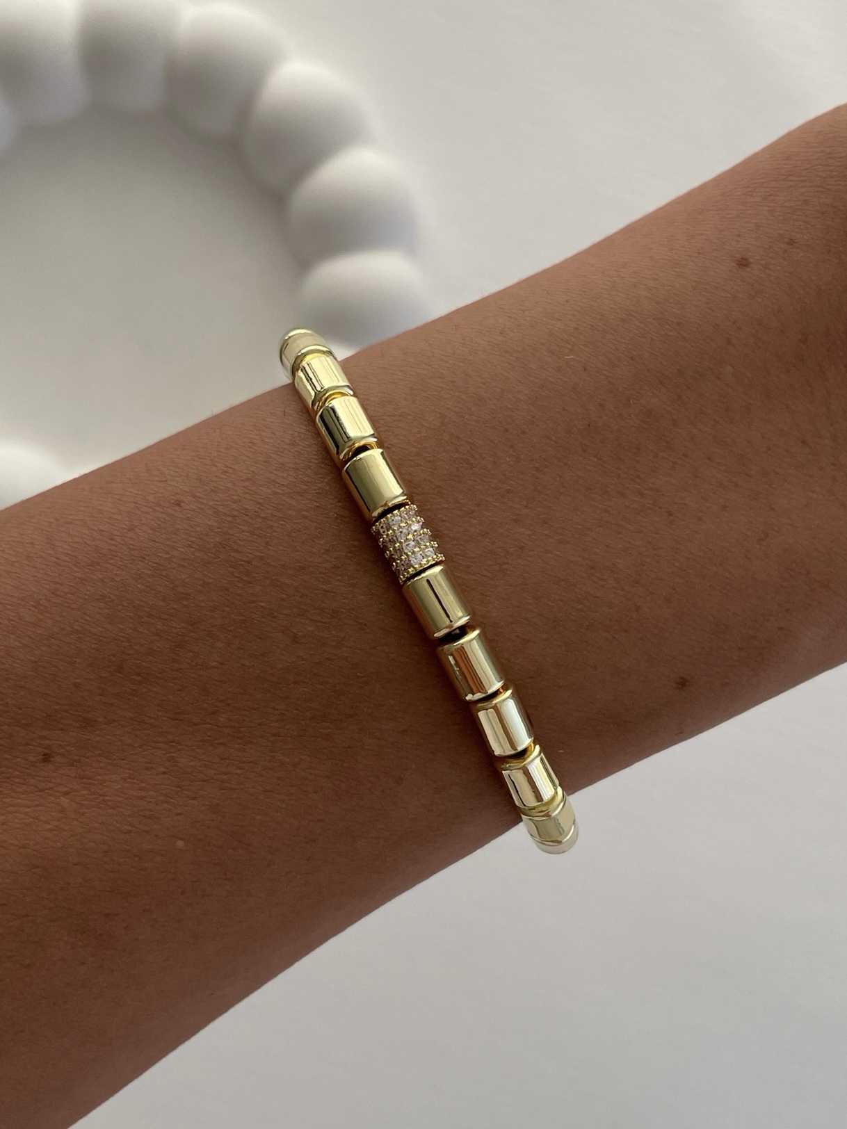 img_1269 Özel Seri Zirkon Taşlı Geometrik Desen Lastikli Gold Bileklik