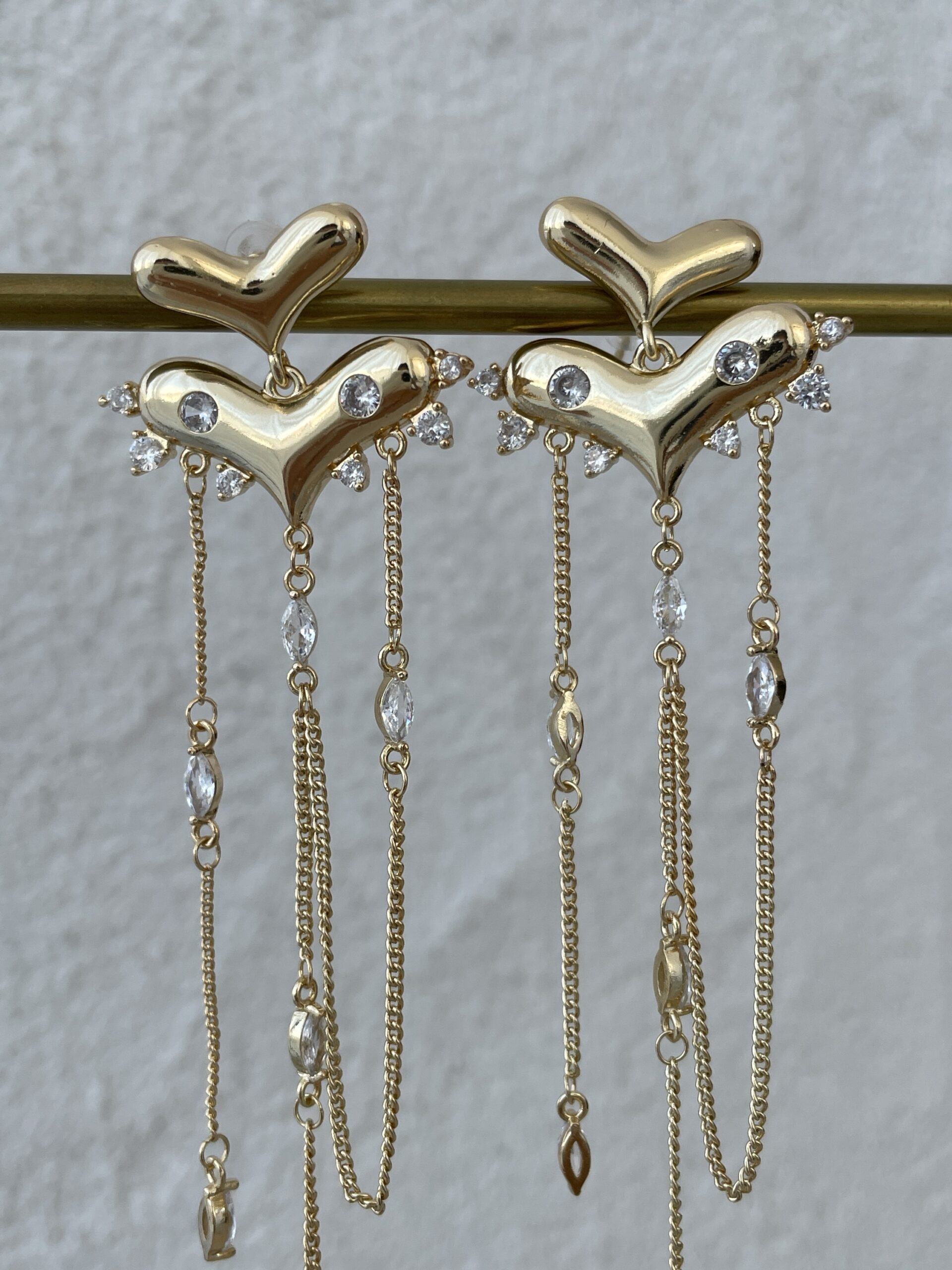 img_1497 Özel Seri Zirkon Taşlı Gold Sallantılı İkili Kalp Küpe