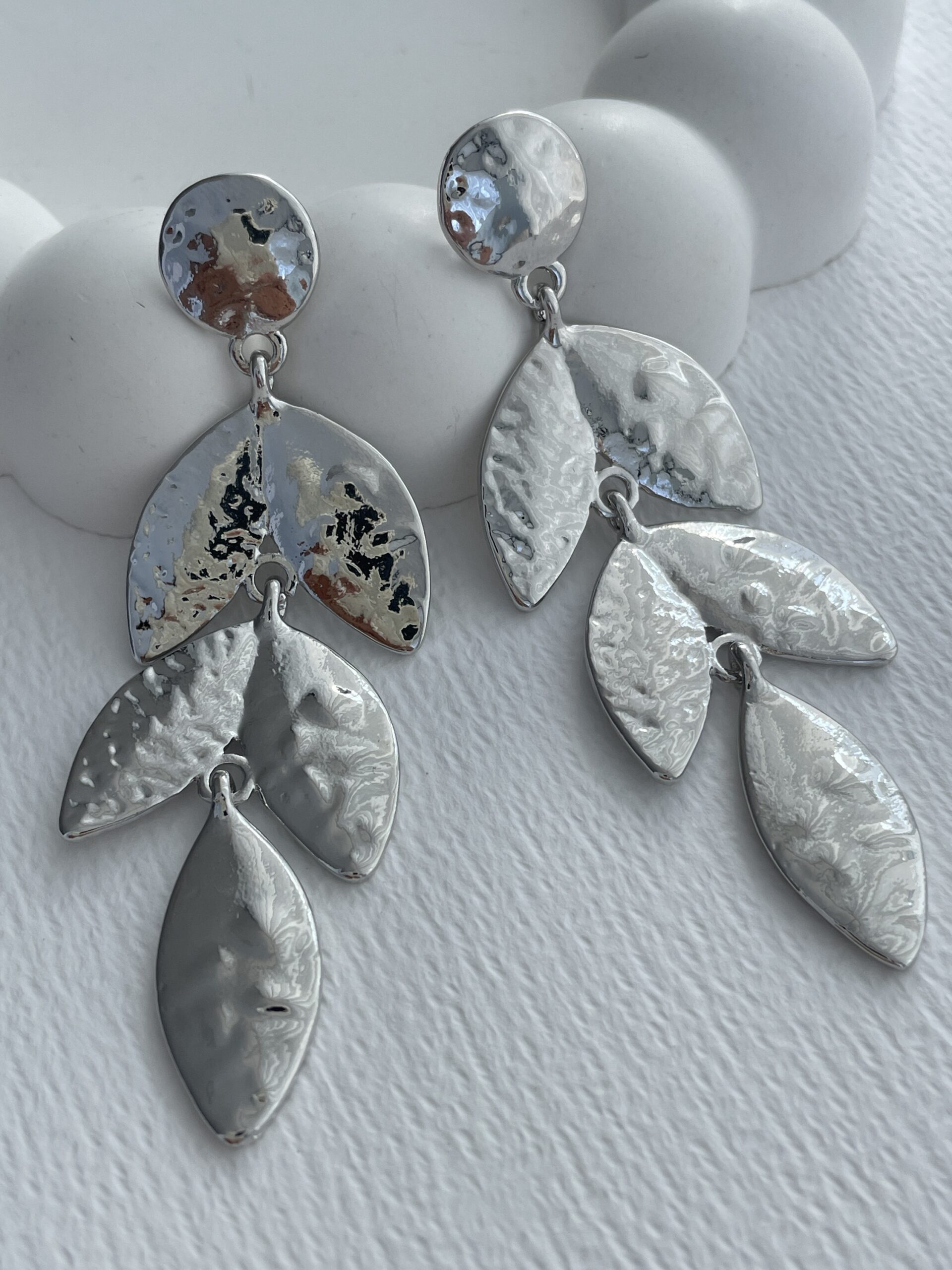 img_3602 Özel Seri Maksi Boy Desenli Yaprak Tasarım Gümüş Küpe