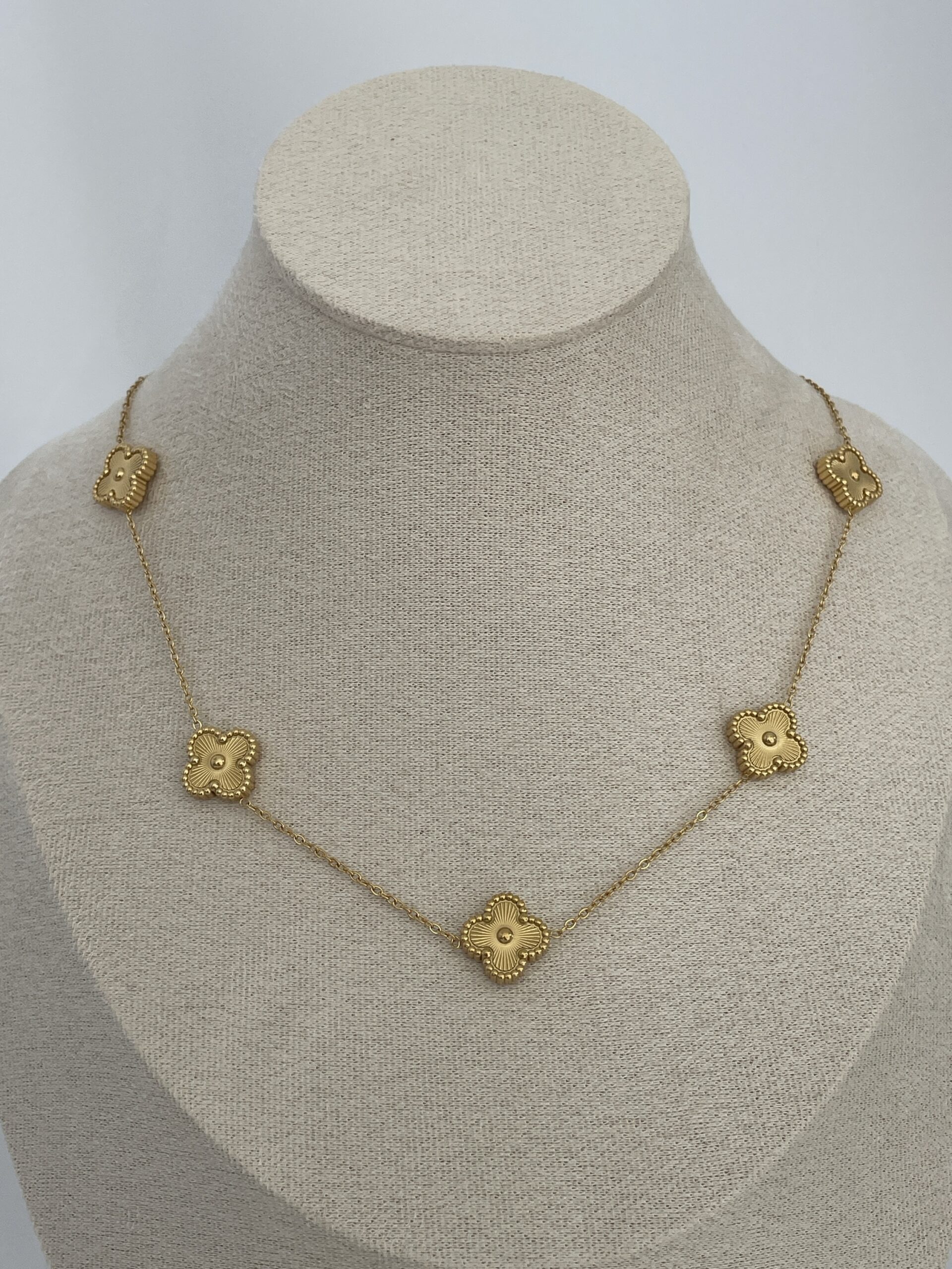 img_4444 Çelik Beşli Yonca Tasarım Gold Kolye