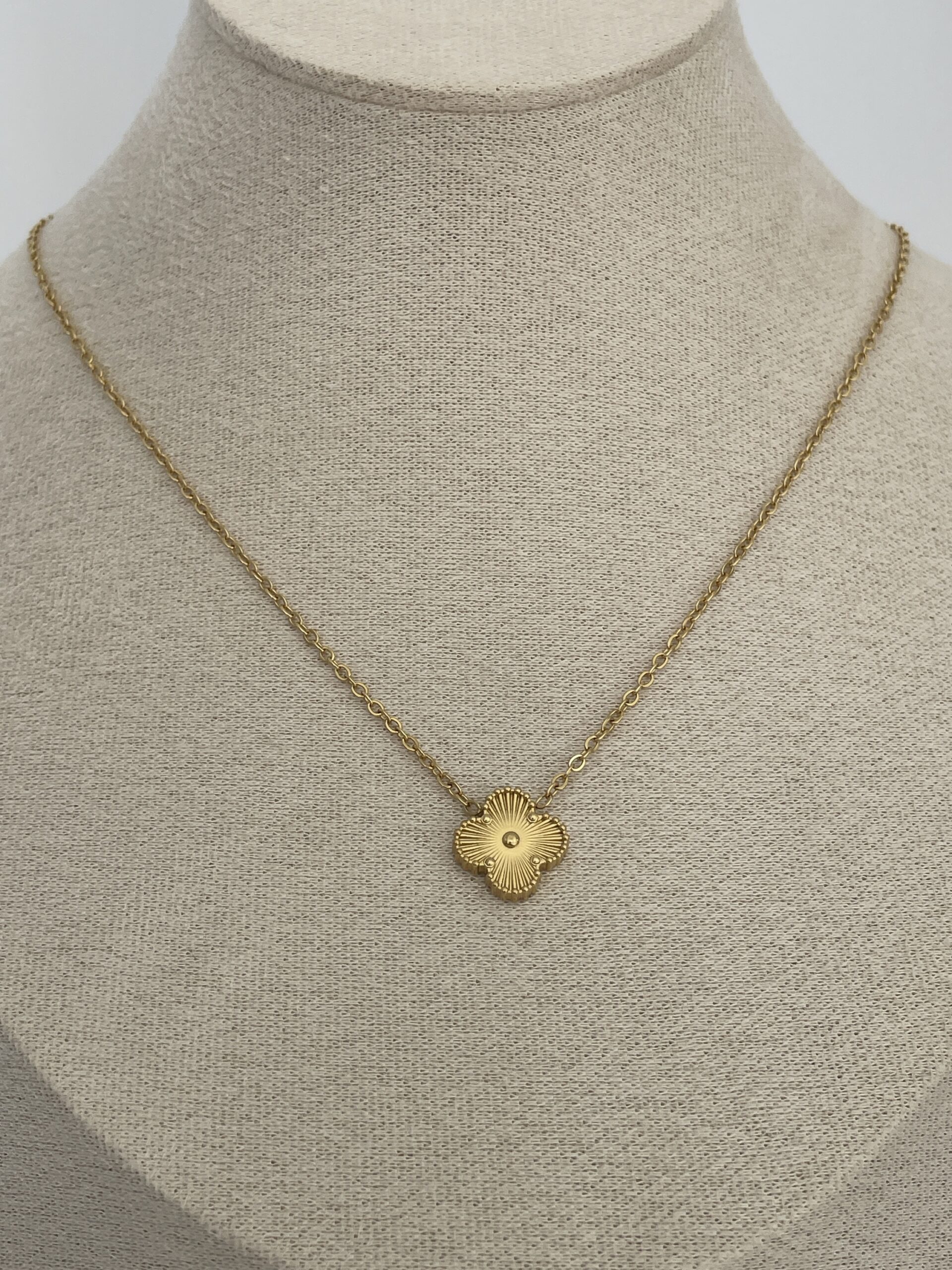 img_4451 Çelik Yonca Tasarım Gold Tekli Kolye