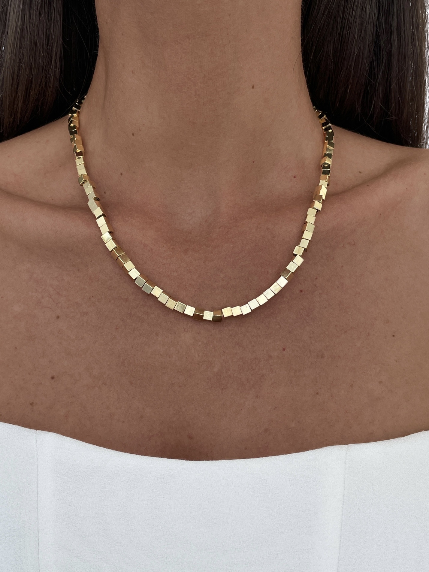 img_5496-1 Özel Seri Küp Tasarım Gold Kolye