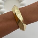Özel Seri Asimetrik Kıvrım Gold Kelepçe Bileklik