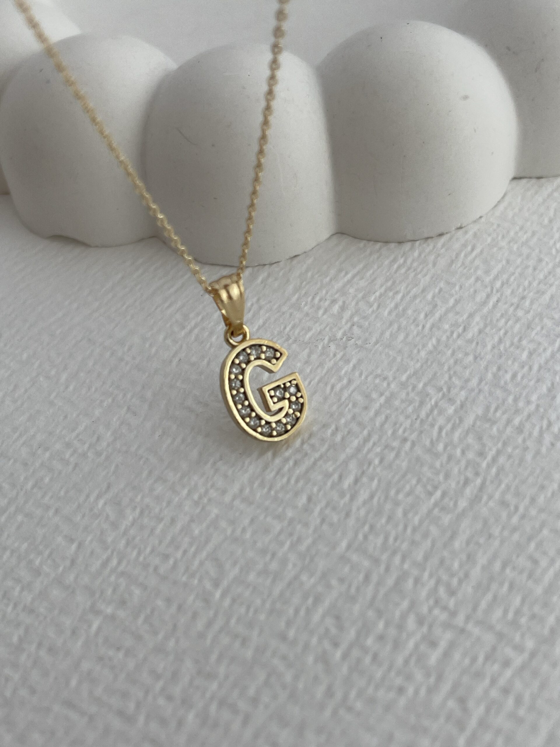 img_5578 Özel Seri Zirkon Taşlı G Harf Minimal Gold Kolye