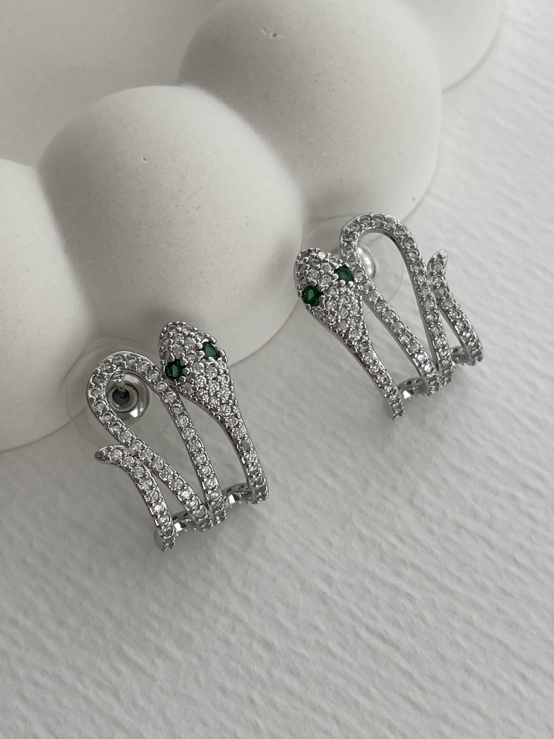 img_7797 Özel Seri Zirkon Taşlı Yılan Tasarım Gümüş Küpe