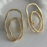 Özel Seri Asimetrik Kıvrım Büyük Gold Küpe