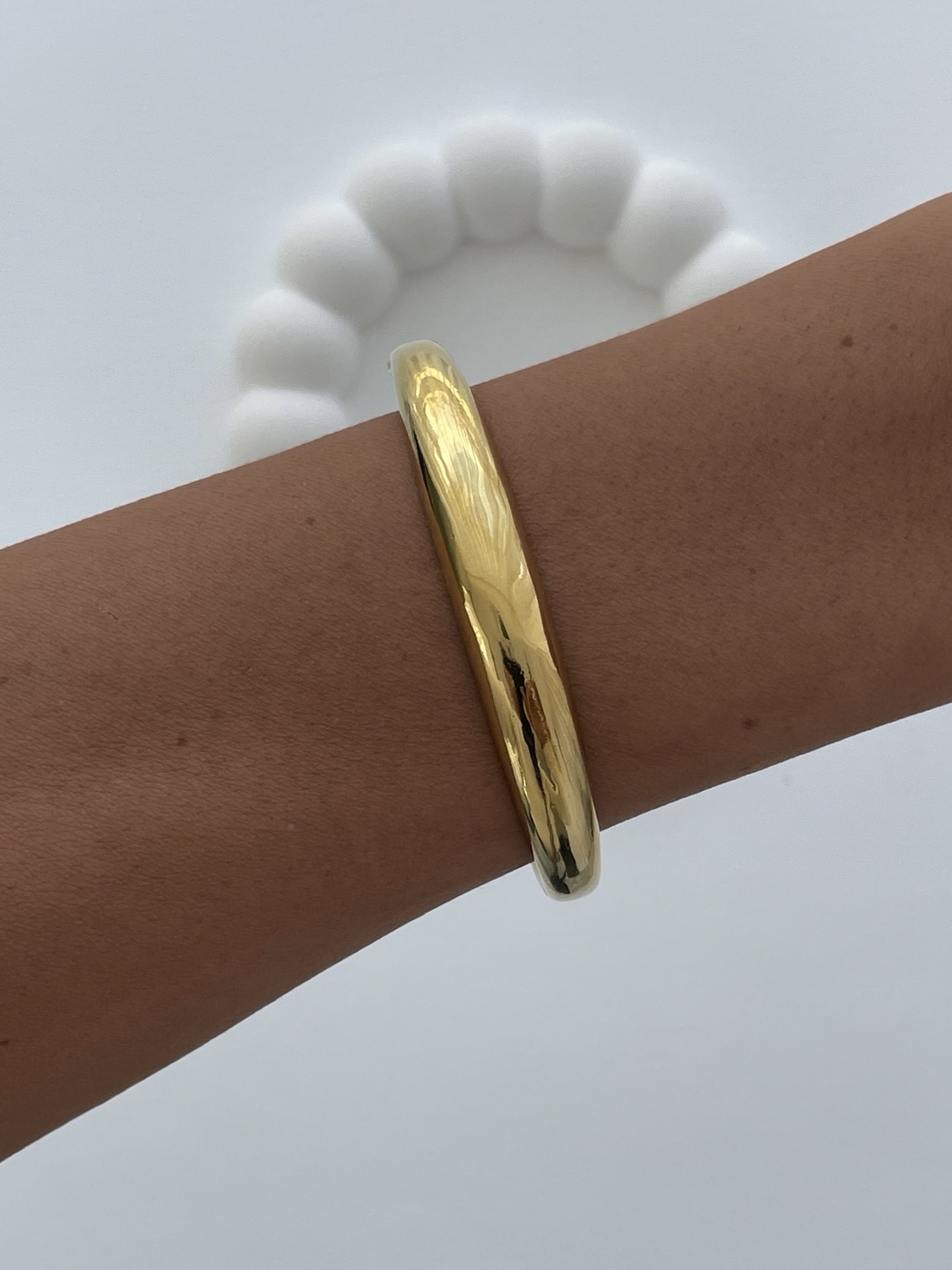 img_1433 Çelik Hafif Bombeli Gold Kelepçe Bileklik