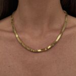 Çelik Kare Geometrik Tasarım Eskitme Gold Kolye