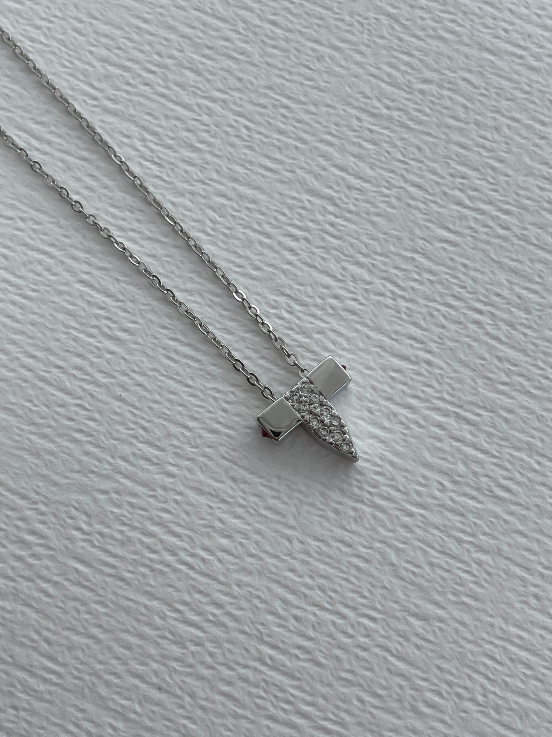 IMG_8293.jpg Özel Seri Marka Model T Tasarım Gümüş Kolye