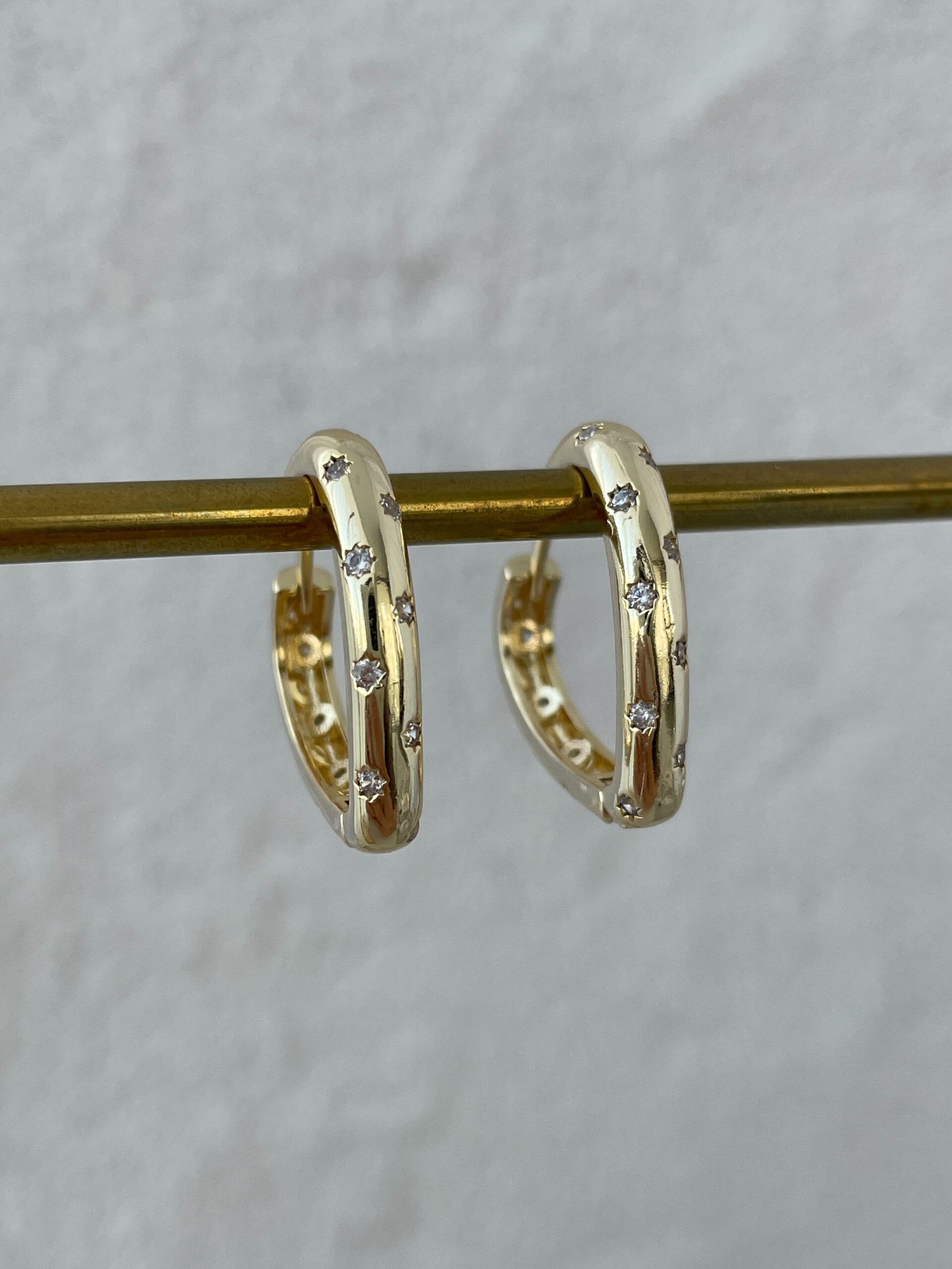 IMG_8325.jpg Özel Seri Kalp Tasarım Büyük Boy Gold Küpe