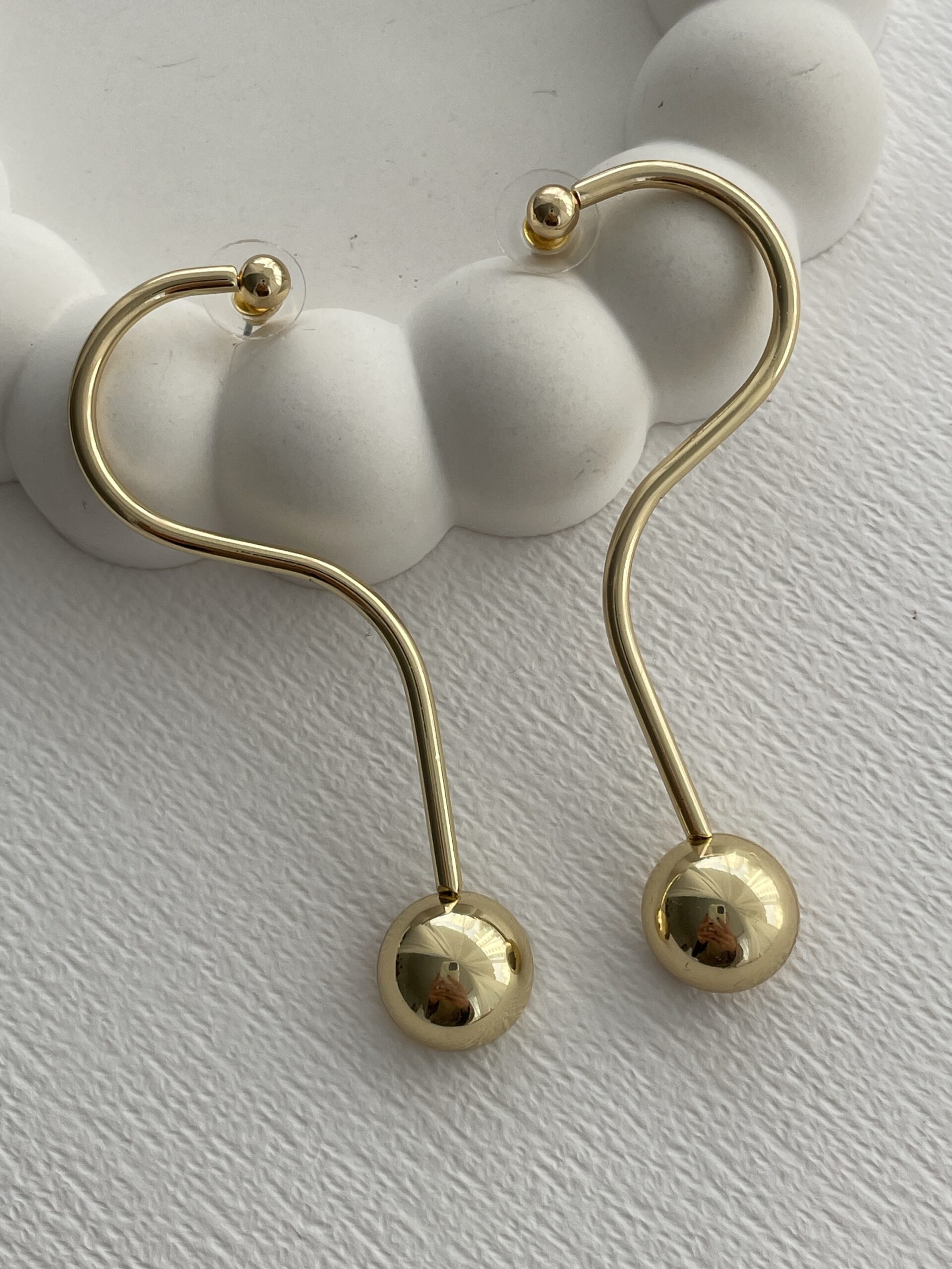 img_0338 Özel Seri S Tasarım Ucu Top Maksi Gold Küpe