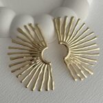 Özel Seri Yarım Güneş Tasarım Gold Küpe