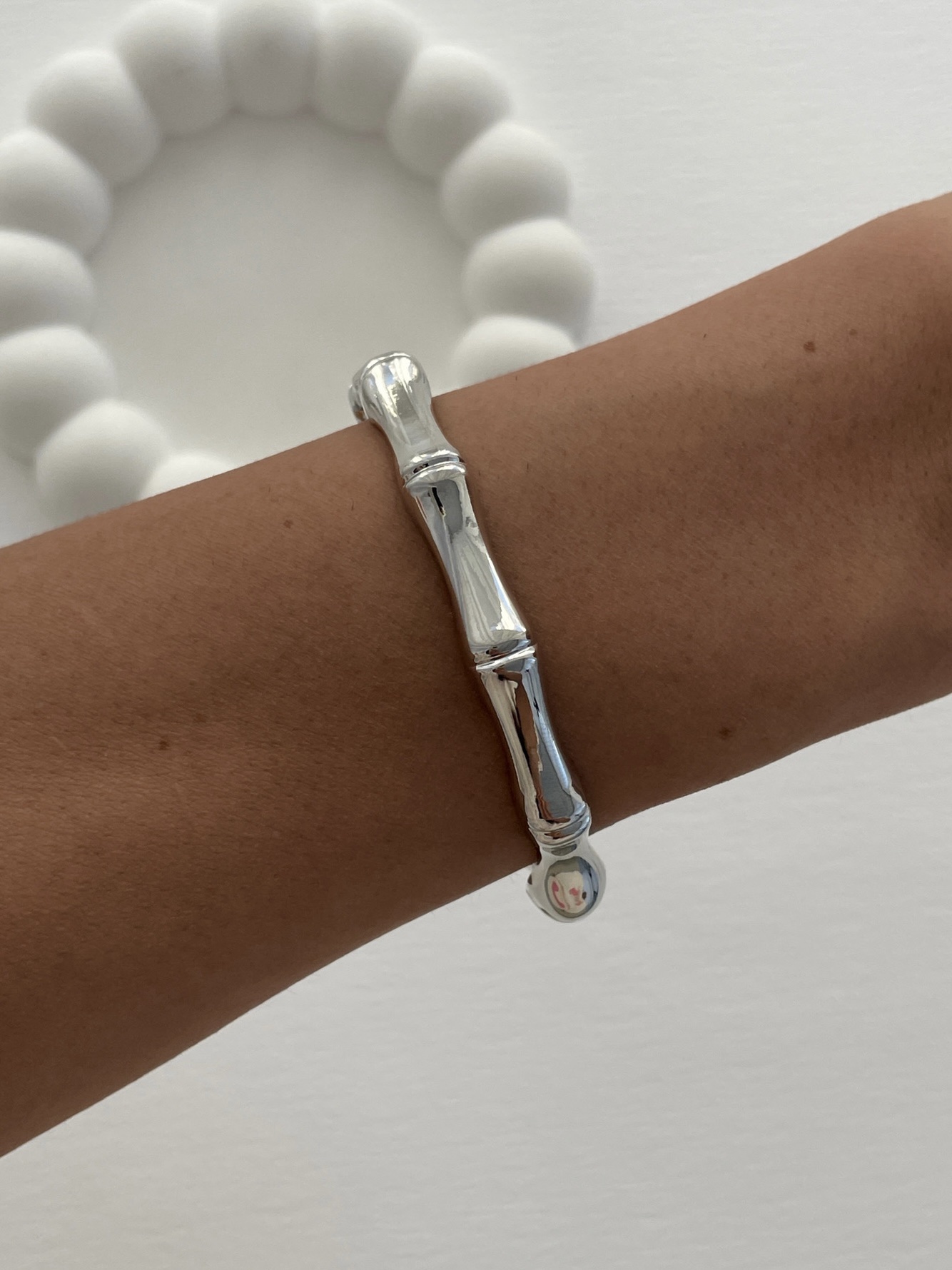 img_3411 Özel Seri Kemik Tasarım İnce Gümüş Kelepçe Bileklik