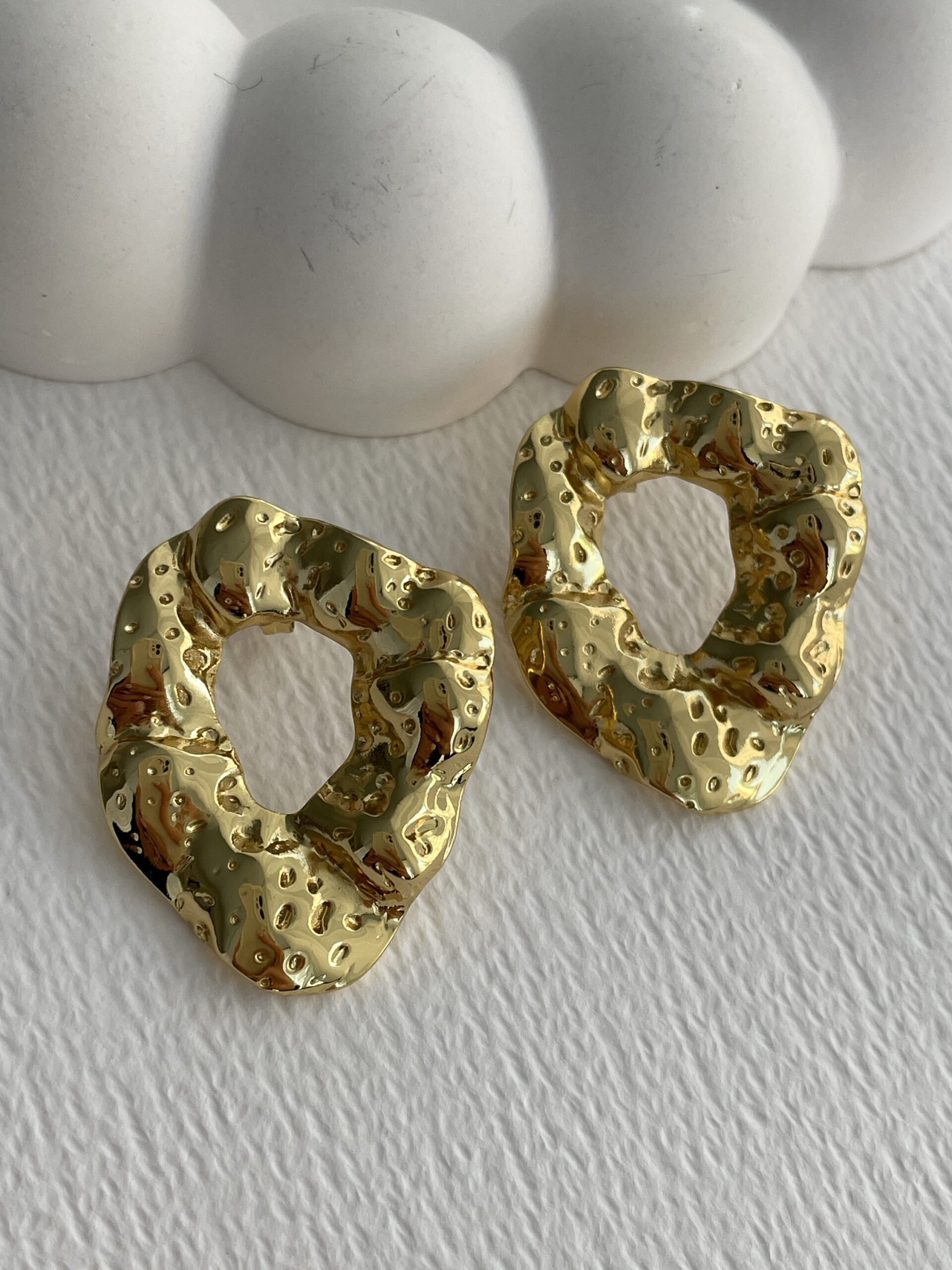 img_2070 Çelik Soyut Tasarım Gold Küpe