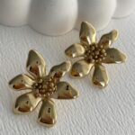 Çelik Çiçek Model Gold Küpe
