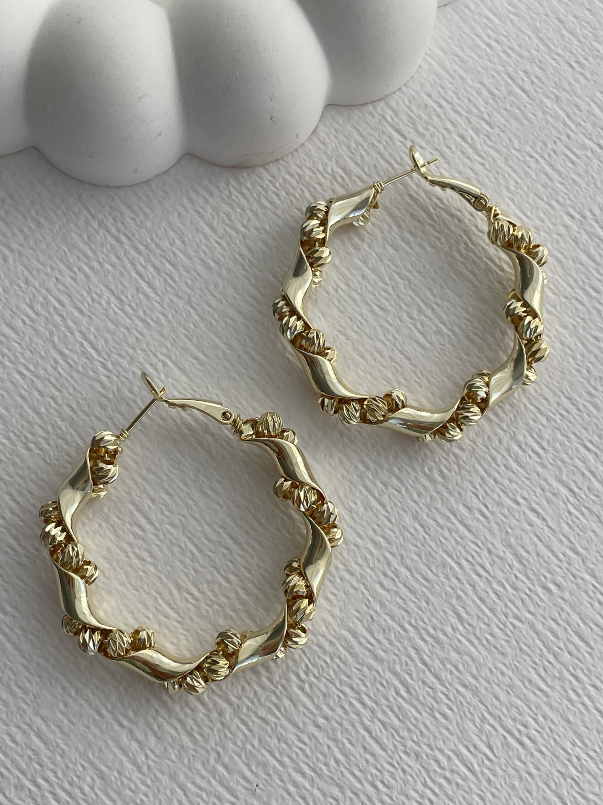 img_2141 Özel Seri Kıvrımlı Dorika Gold Küpe