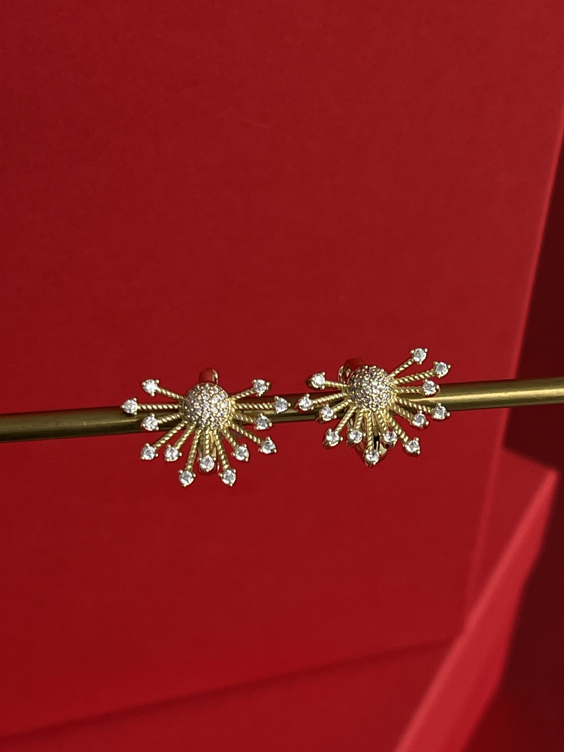 img_2482 NS-XUPING Minik Zirkon Taş Güneş Tasarım Gold Küpe