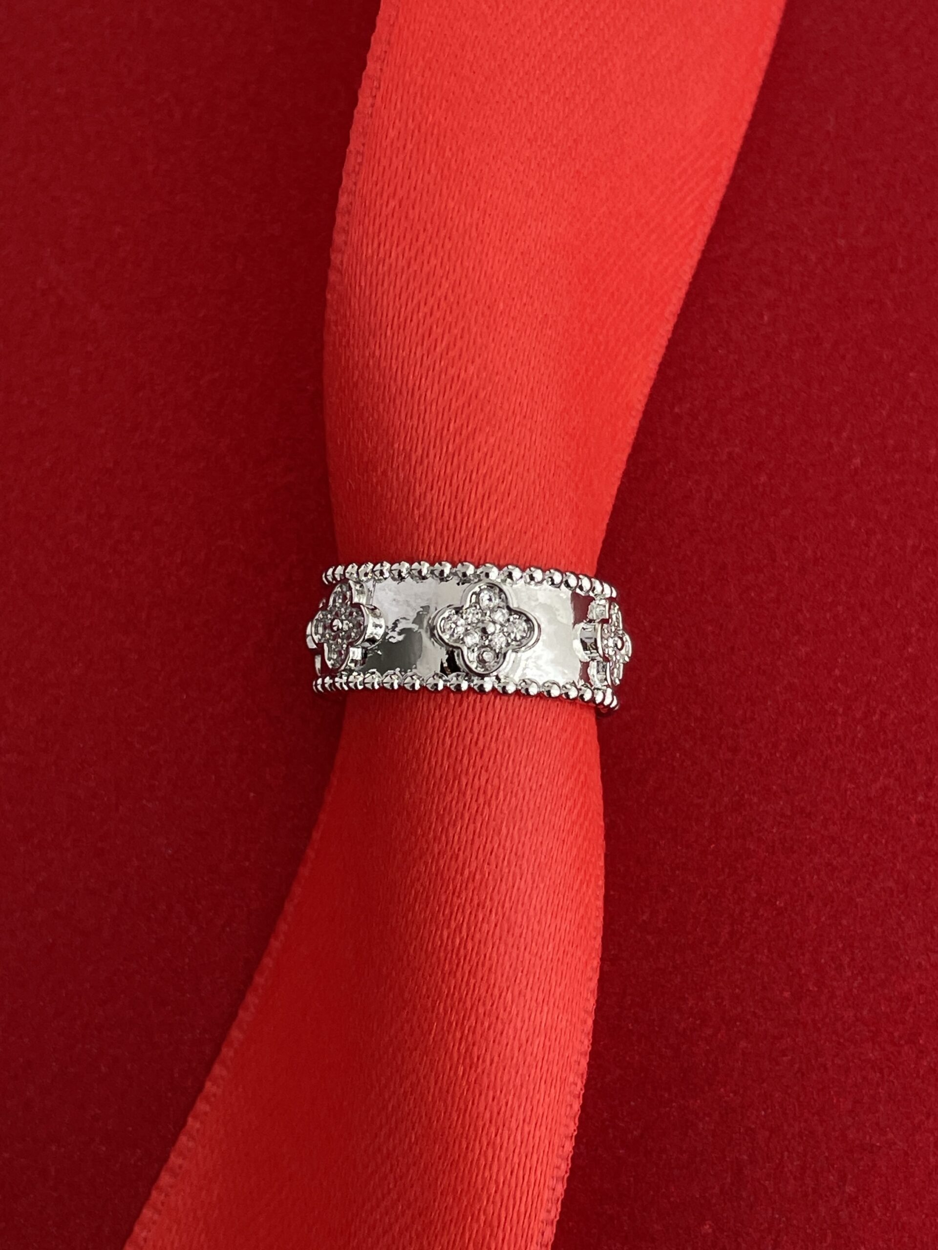 img_3081 NS-Zirkon Taşlı Yonca Tasarım Ayarlanabilir Gümüş Yüzük