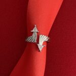 NS-Üçgen Taş Ayrık Tasarım Ayarlanabilir Gümüş Yüzük