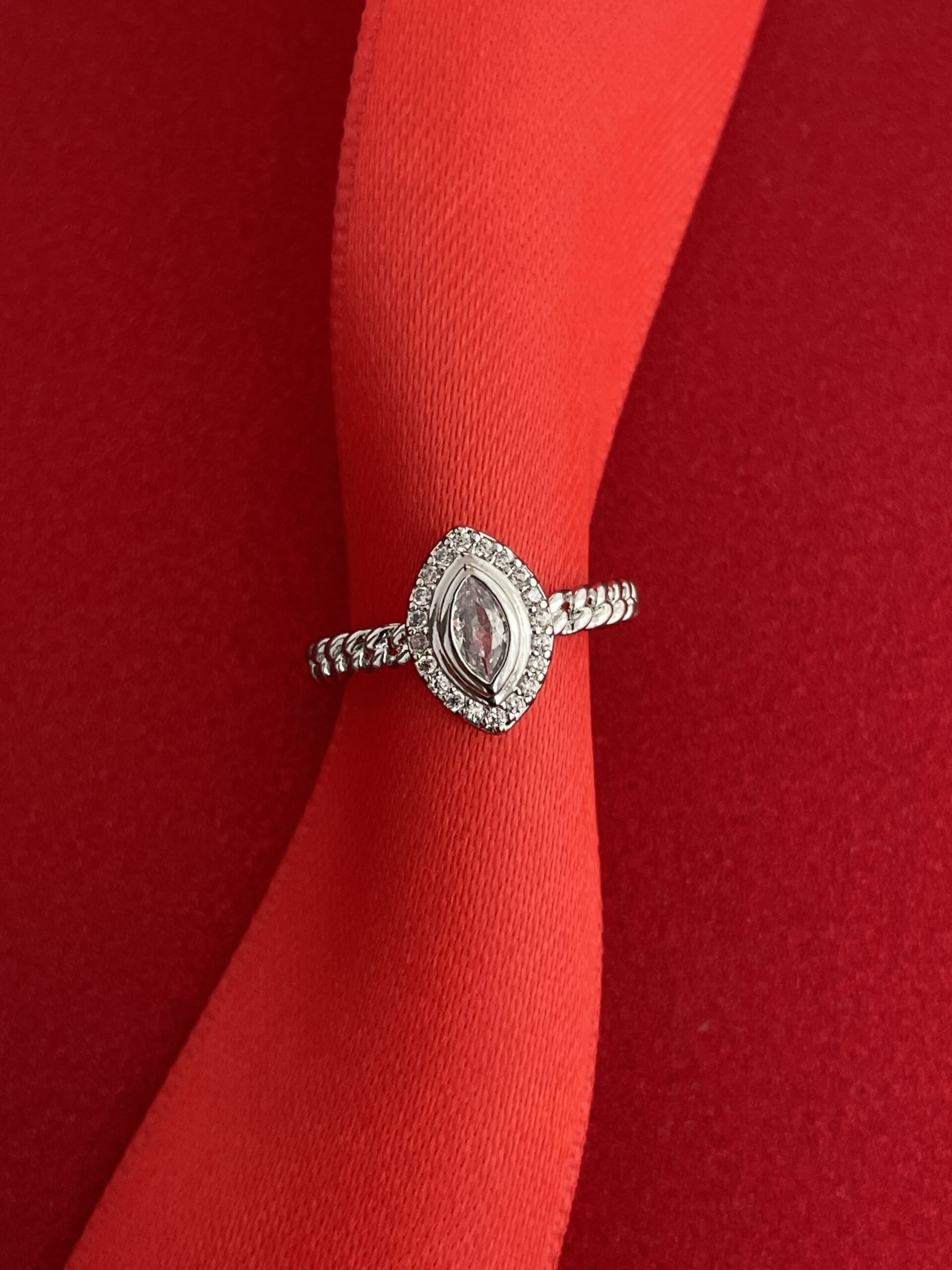 img_3111 NS-Zirkon Taşlı Damla Model Ayarlanabilir Yüzük