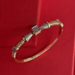 NS-Zirkon Taşlı Kare & Üçgen Tasarım Gold Kelepçe Bileklik