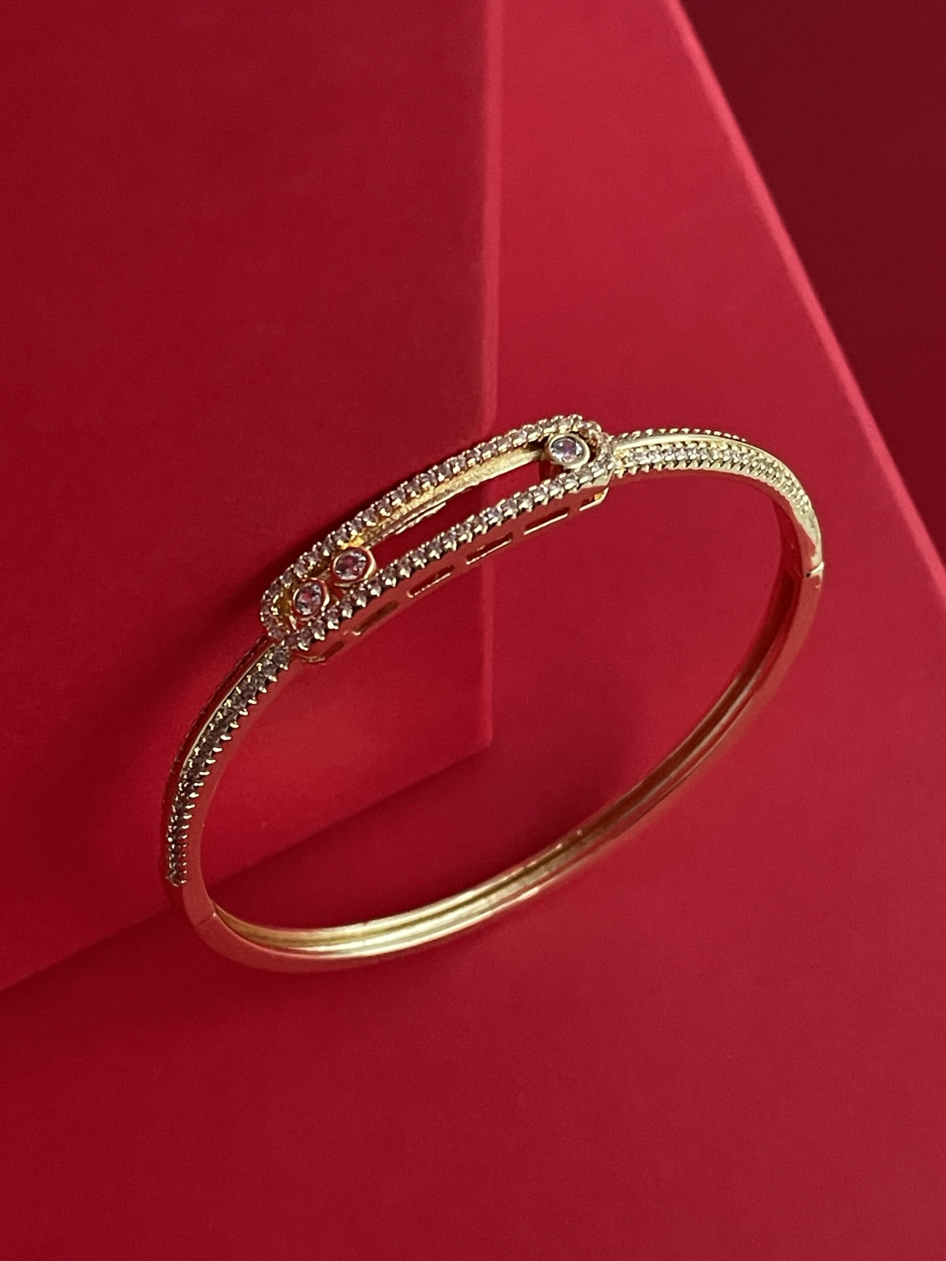 img_3192 NS-Zirkon Taşlı Marka Model Gold Kelepçe Bileklik