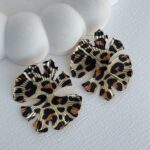 Özel Seri Leopar Desen Yaprak Tasarım Gold Küpe