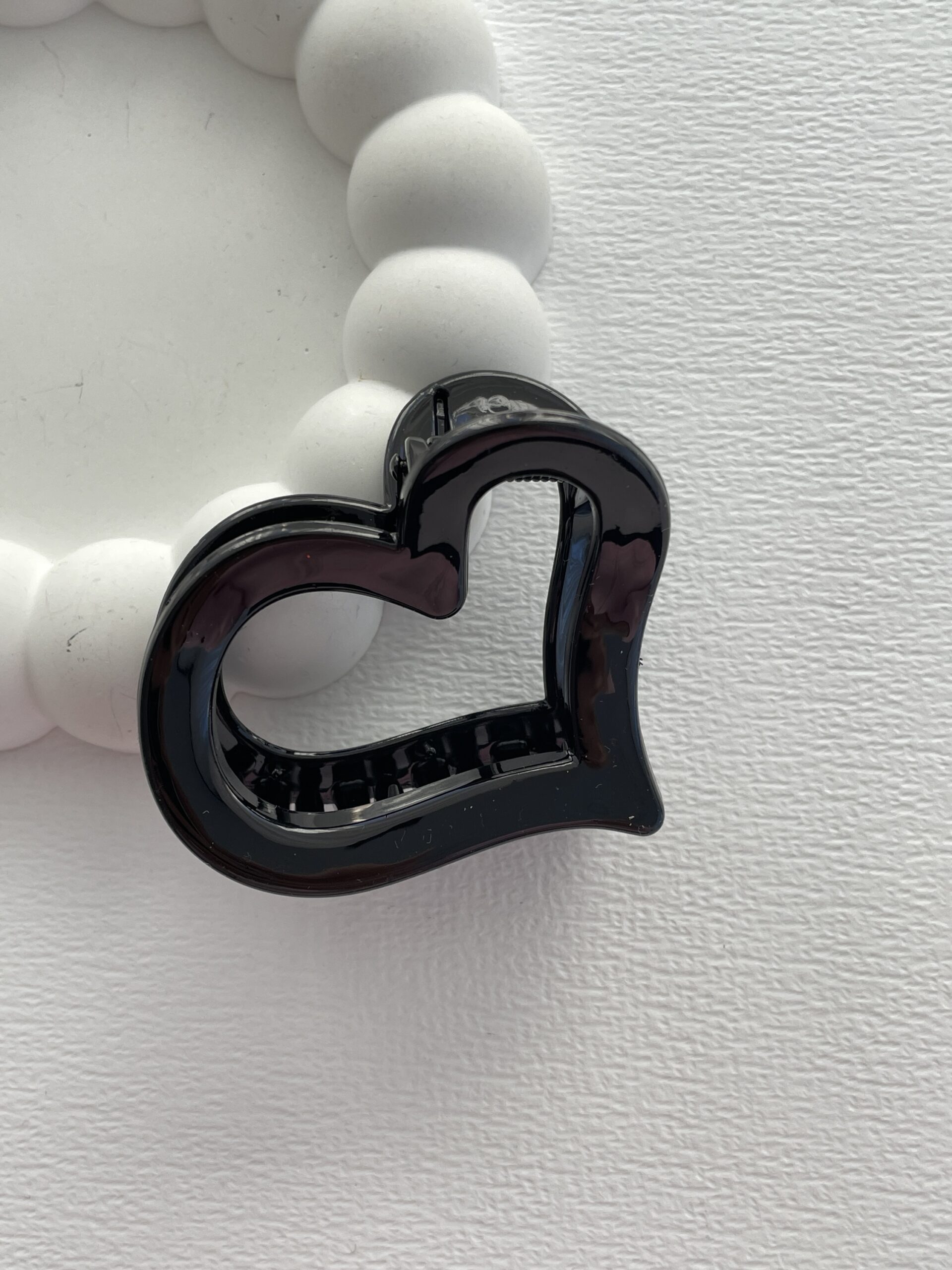 img_3724 Siyah Parlak Kalp Tasarım Toka