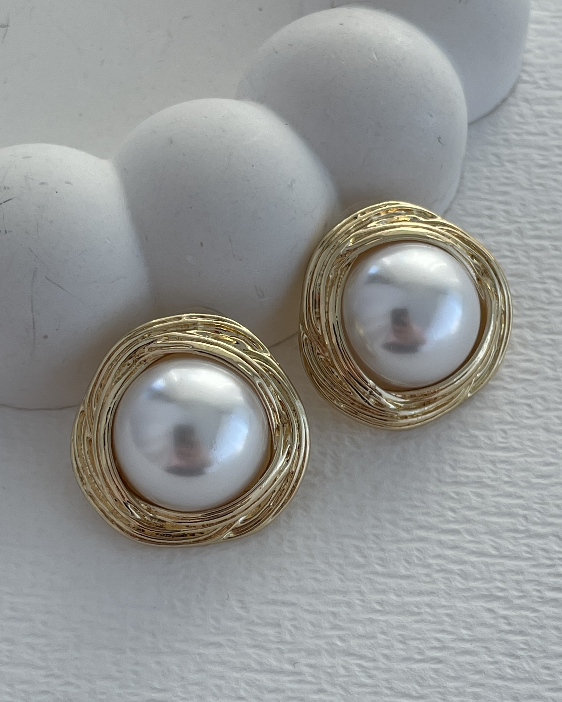 img_3862 Özel Seri İnci Detay Vintage Tasarım Gold Küpe