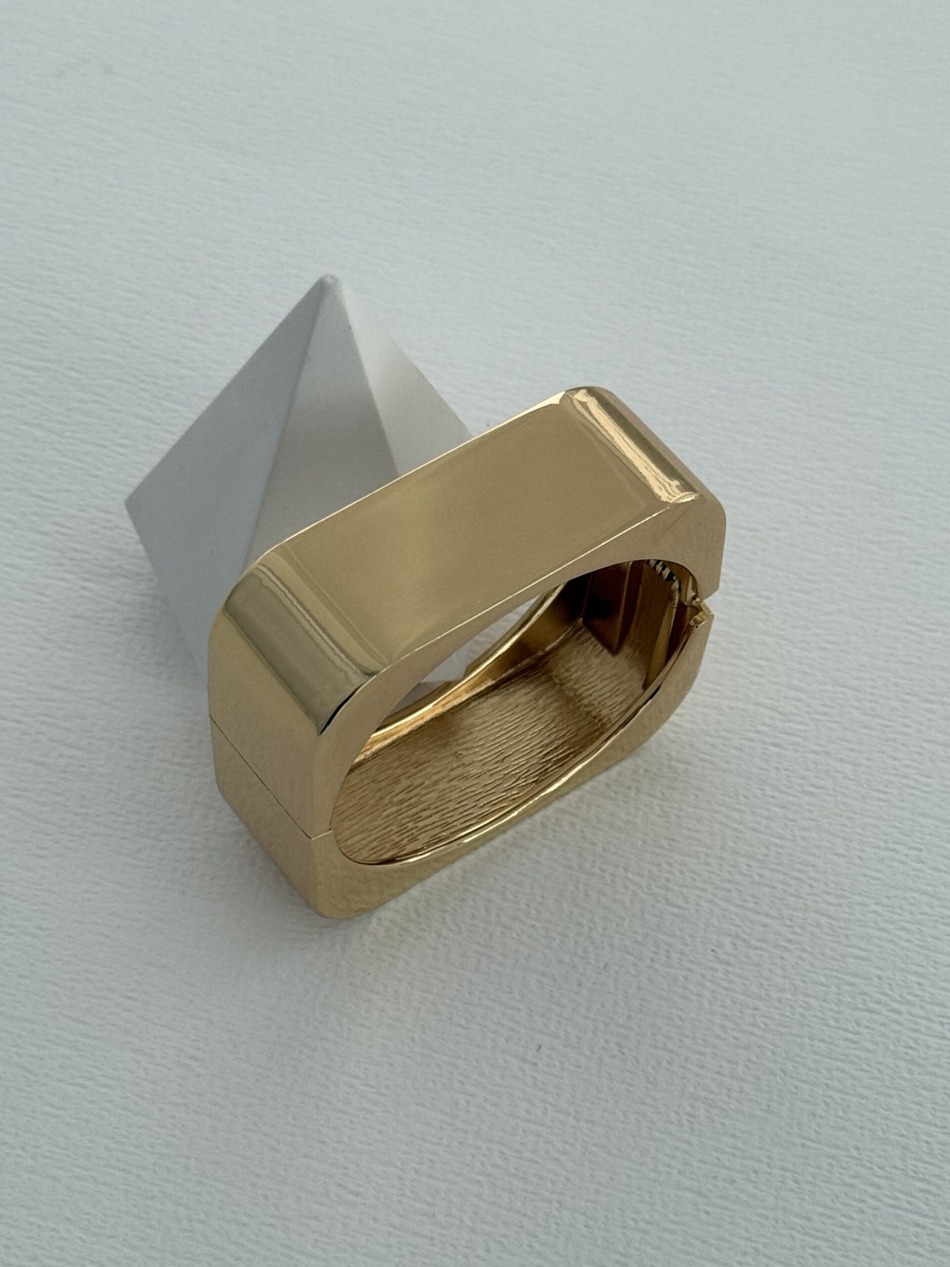 img_7484 Özel Seri Kalın Kare Tasarım Gold Kelepçe Bileklik