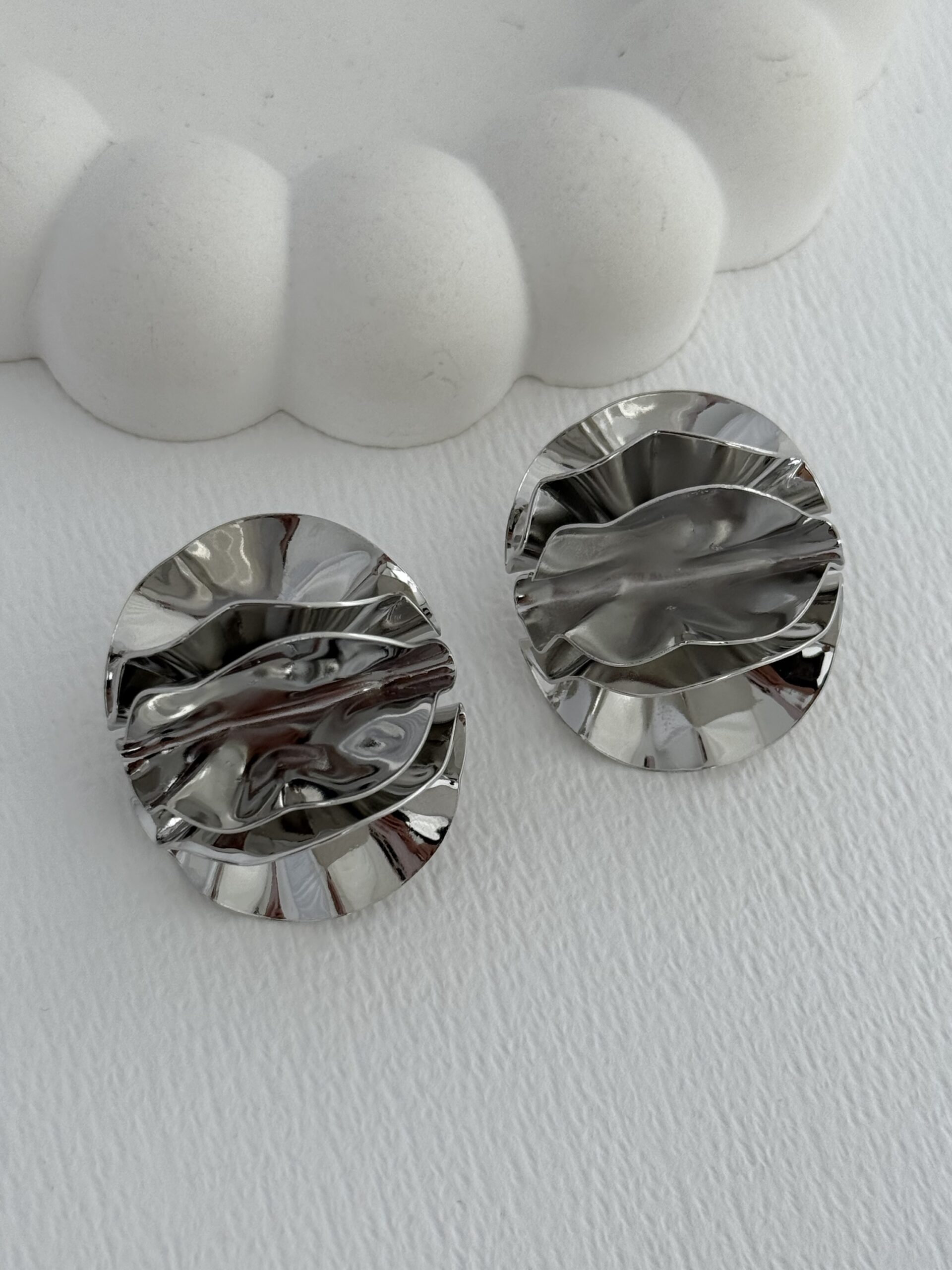 img_8205 Özel Seri Soyut Yaprak Tasarım Gümüş Küpe