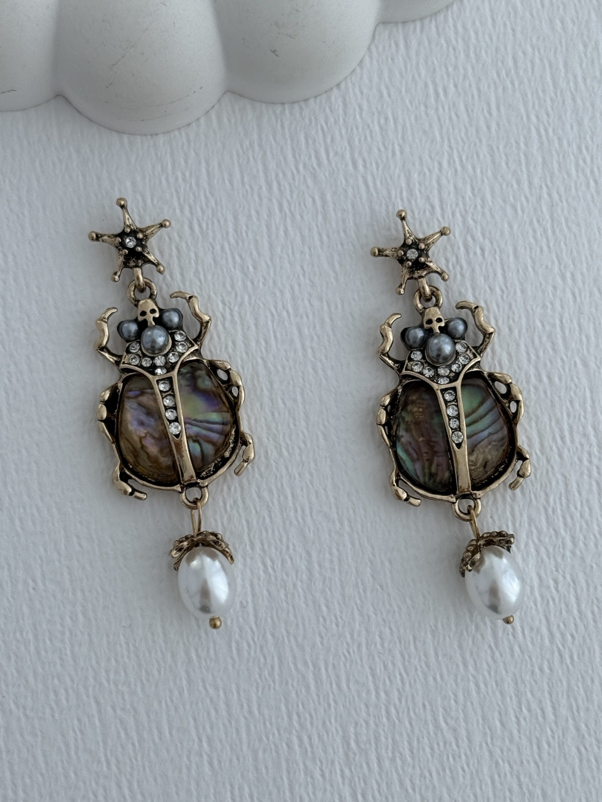 img_3607-5 Özel Seri İnci Detay Örümcek Tasarım Gold Küpe