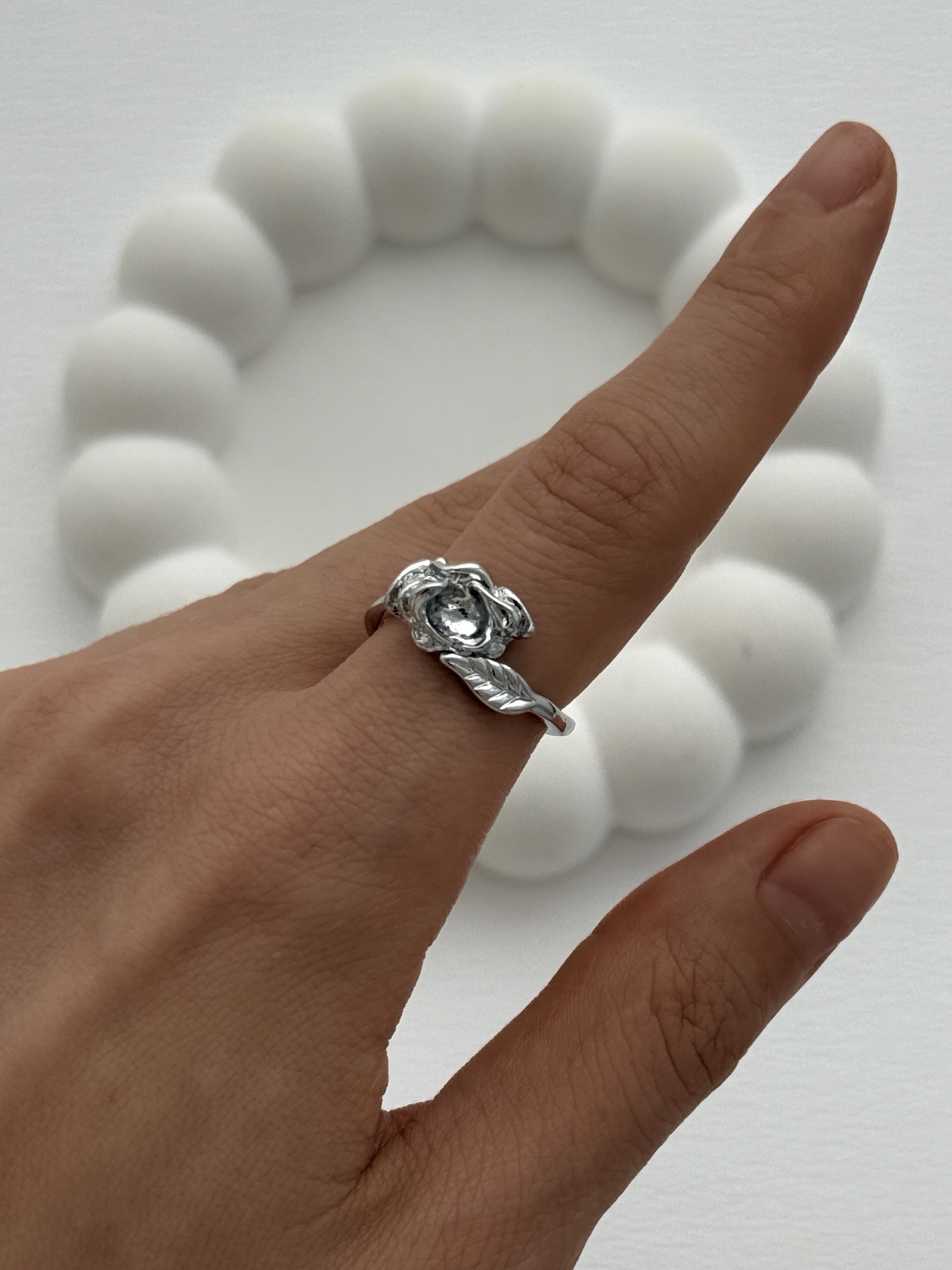 img_5651-2 Özel Seri Pinterest Yapraklı Gül Tasarım Ayarlanabilir Gümüş Yüzük