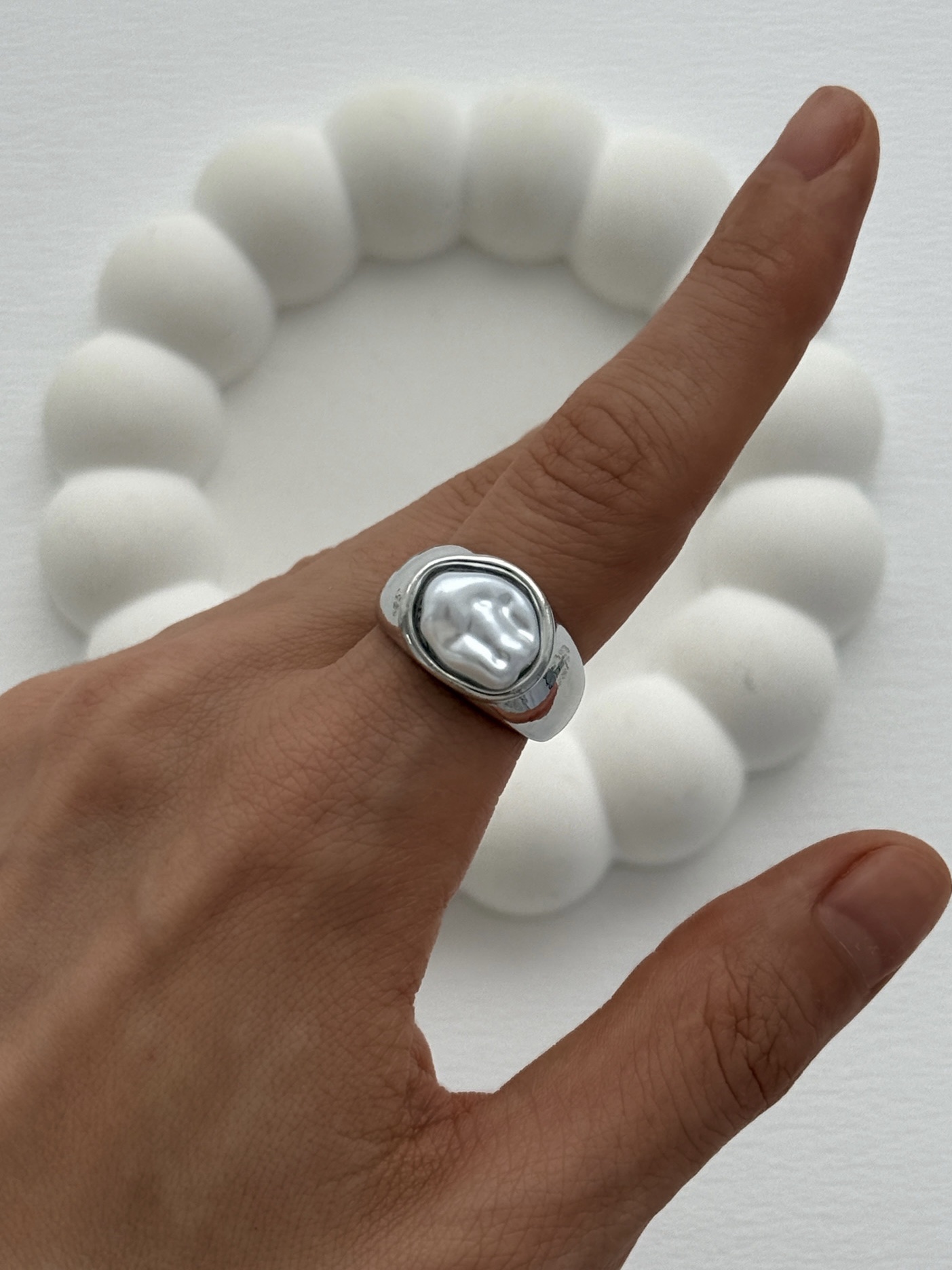 img_5676-2 Özel Seri Pinterest İnci Detay Gümüş Şövalye Yüzük