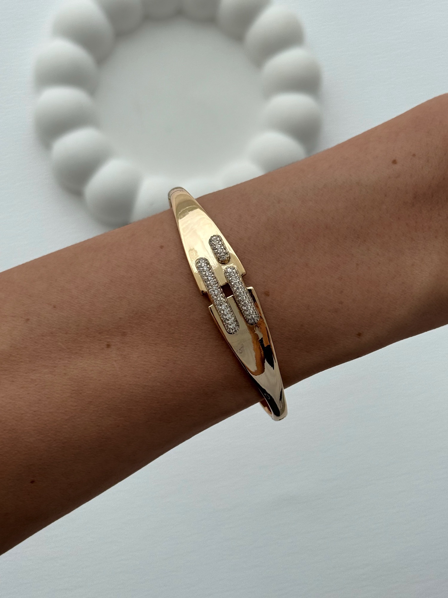 img_6485-3 XUPING Zirkon Taşlı Elips Tasarım Gold Kelepçe Bileklik