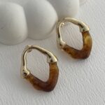 Özel Seri Soyut Tasarım Kahve Kemik Gold Küpe