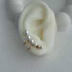 XUPING Bir Ucu Geçmeli İncili Gold Earcuff Küpe