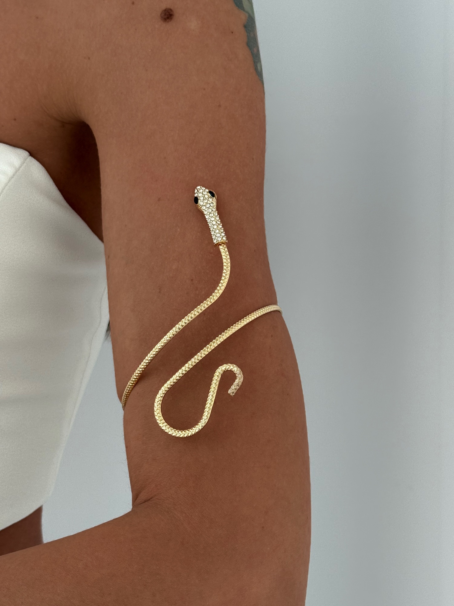 img_2142-5 Özel Seri Zirkon Taşlı Yılan Tasarım Gold Pazu Bilekliği