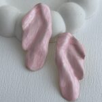 Özel Seri Soyut Tasarım Pembe Hawai Küpe