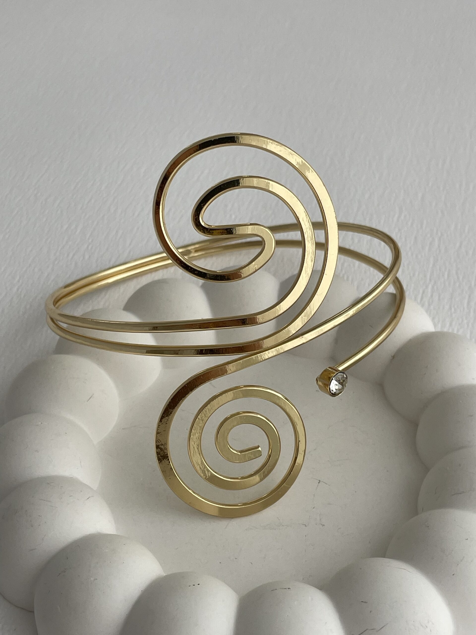 img_5186-3 Özel Seri İç İçe Kıvrım S Tasarım Gold Pazu Bilekliği