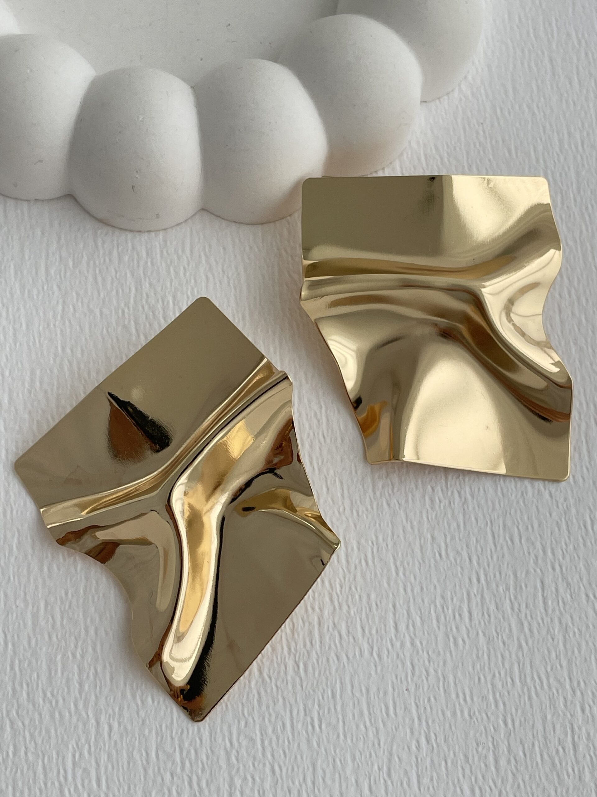 img_5094-4 Özel Seri Soyut Tasarım Maksi Boy Gold Plaka Küpe