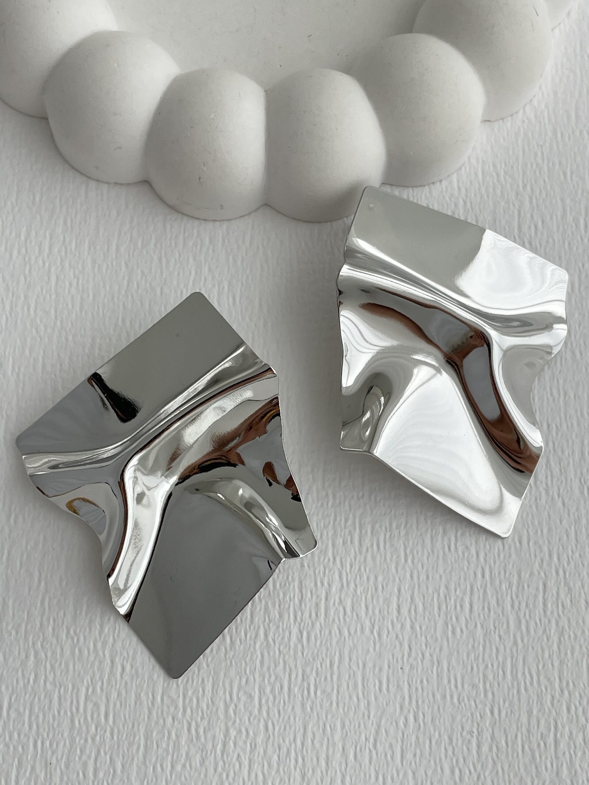 img_5097-2 Özel Seri Soyut Tasarım Maksi Boy Gümüş Plaka Küpe