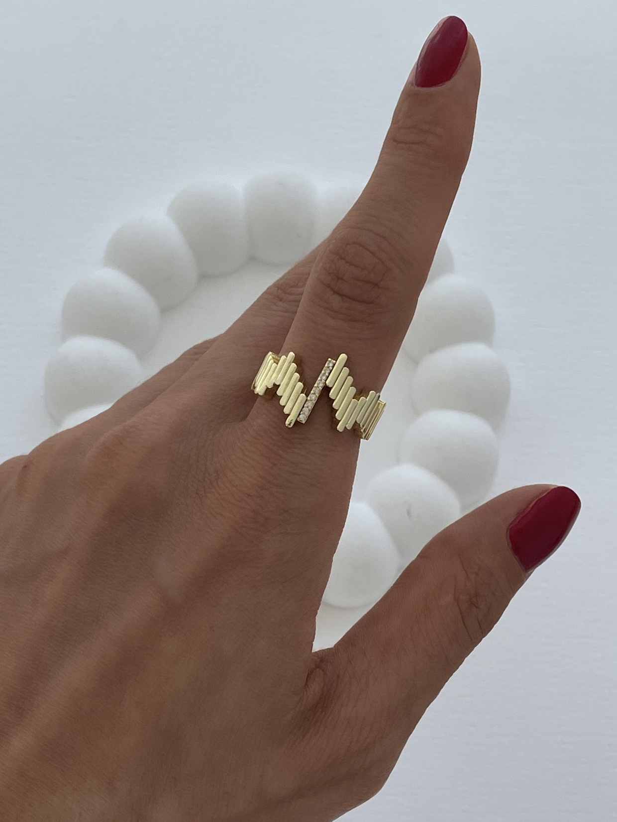 img_5100-5 Özel Seri Zirkon Taşlı Zikzak Tasarım Gold Ayarlanabilir Yüzük