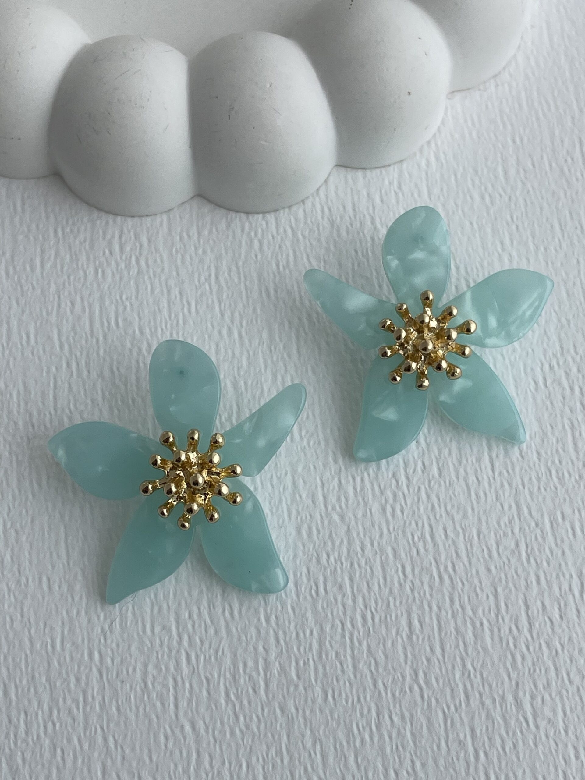 img_5877-2 Özel Seri Çiçek Tasarım Yeşil Rainbow Gold Küpe