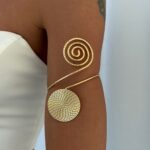 Özel Seri Yuvarlak Desenli & Sarmal Tasarım Gold Pazu Bilekliği