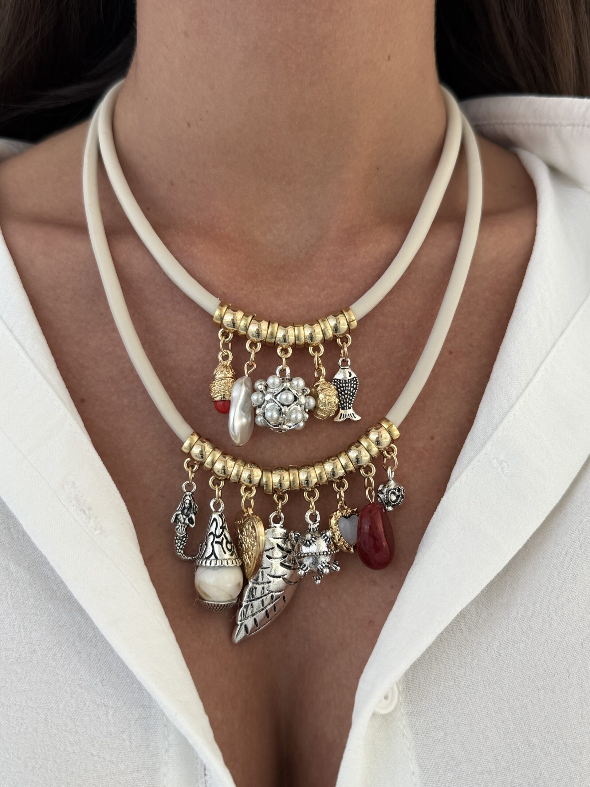 img_6172-4 Özel Seri Charm Detay Bej Renk İkili Gold Kolye