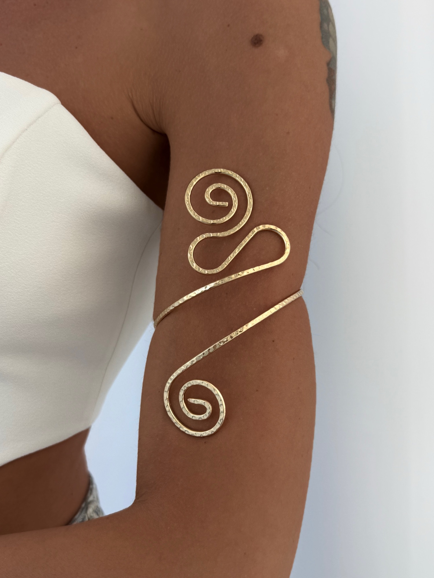 img_6732-5 Özel Seri Uçları Spiral Tasarım Gold Pazu Bilekliği